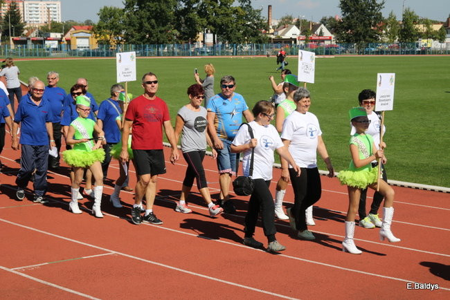 Olimpiada seniorów na stadionie (zdjęcia)