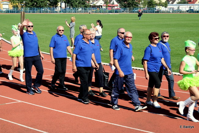 Olimpiada seniorów na stadionie (zdjęcia)