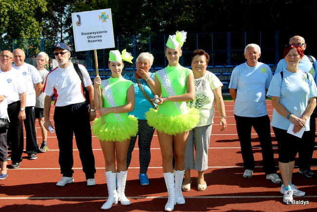 Olimpiada seniorów na stadionie (zdjęcia)