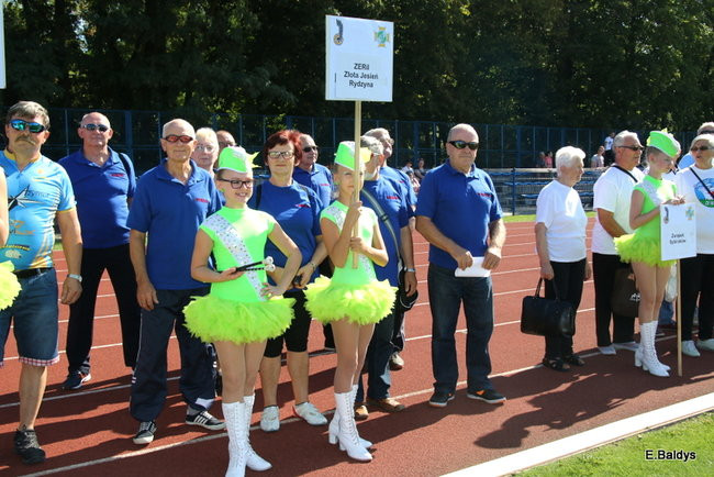 Olimpiada seniorów na stadionie (zdjęcia)