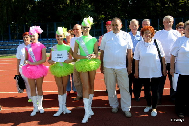 Olimpiada seniorów na stadionie (zdjęcia)