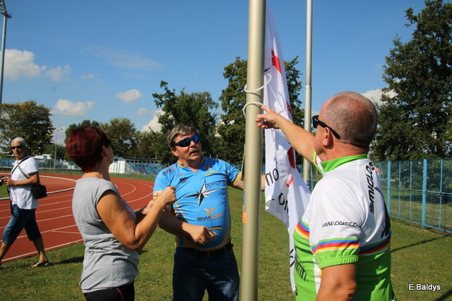 Olimpiada seniorów na stadionie (zdjęcia)
