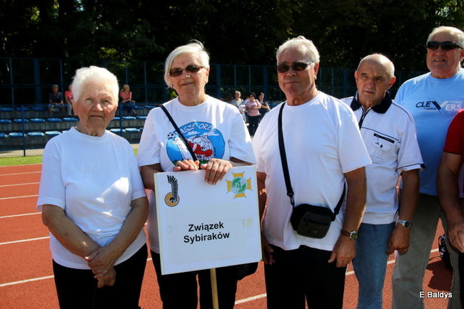 Olimpiada seniorów na stadionie (zdjęcia)