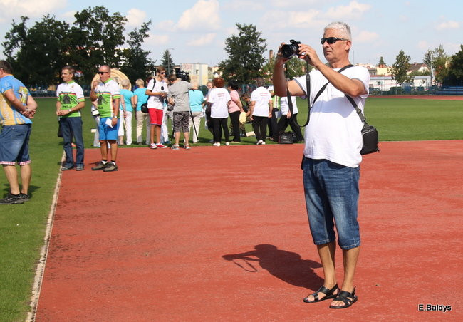 Olimpiada seniorów na stadionie (zdjęcia)