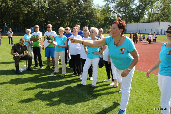 Olimpiada seniorów na stadionie (zdjęcia)