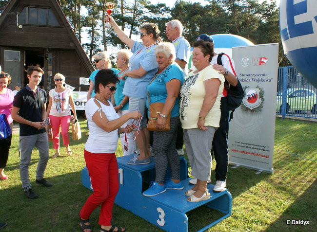 Olimpiada seniorów na stadionie (zdjęcia)