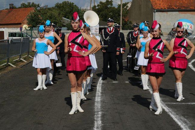 Święciechowę opanowali strażacy (zdjęcia)