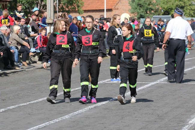 Święciechowę opanowali strażacy (zdjęcia)