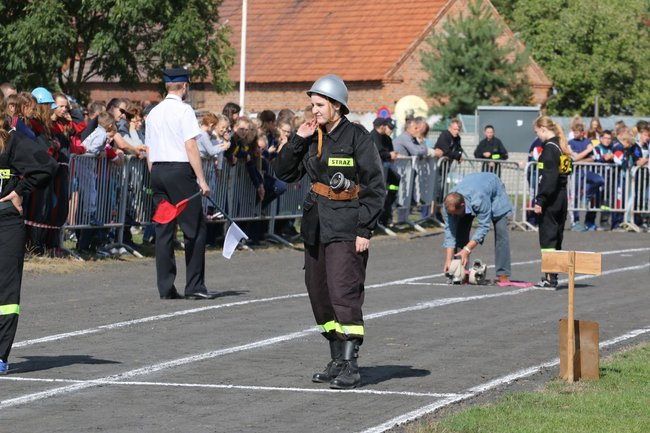 Święciechowę opanowali strażacy (zdjęcia)