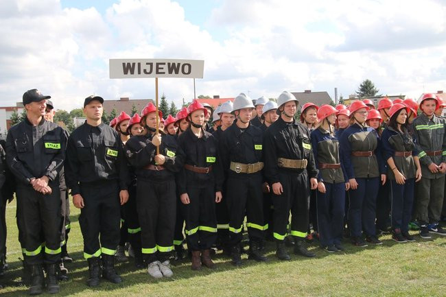 Święciechowę opanowali strażacy (zdjęcia)