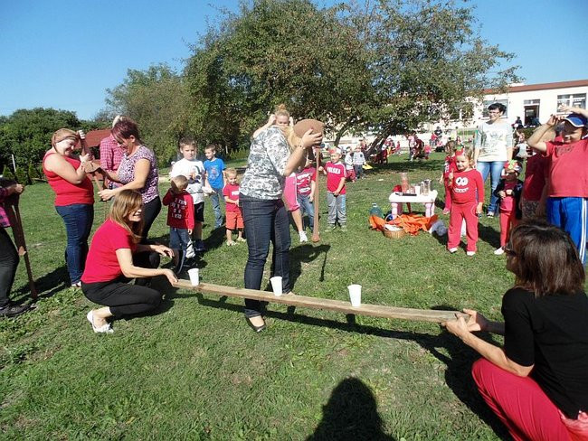 Przedszkolaki uczą się pomagać innym (zdjęcia)