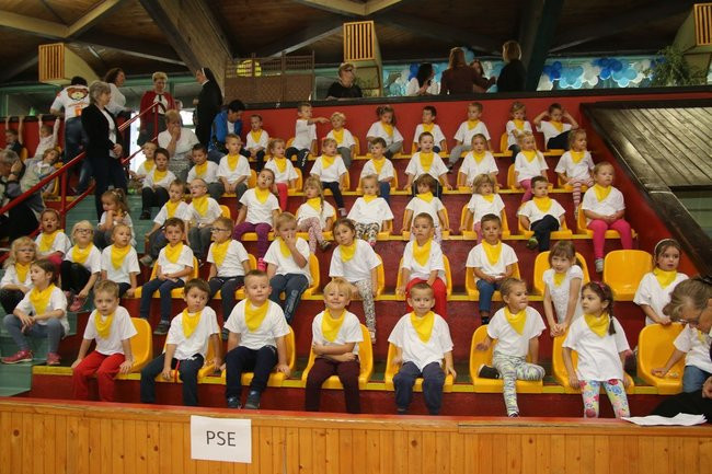 Przedszkolaki opanowały halę Trapez (zdjęcia)