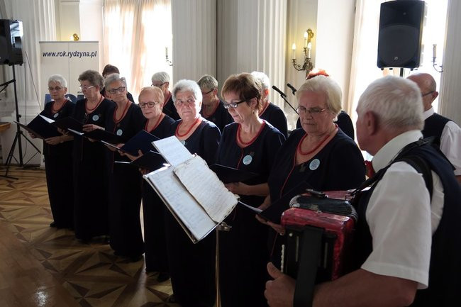 Śpiewanie w rydzyńskim zamku (zdjęcia)