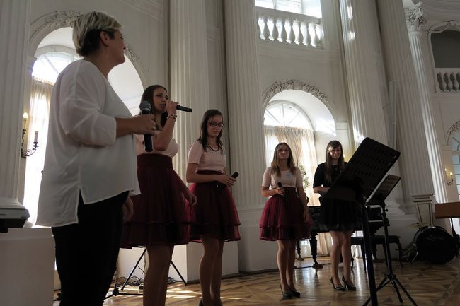 Śpiewanie w rydzyńskim zamku (zdjęcia)