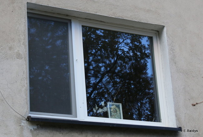 Leszczyńscy strażacy gasili pożar magazynu koło Śmigla (zdjęcia)