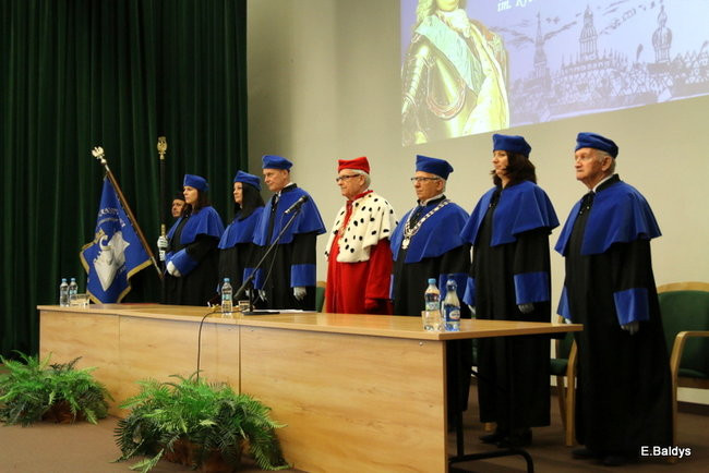 Wyższa Szkoła Humanistyczna rozpoczęła nowy rok akademicki (zdjęcia)
