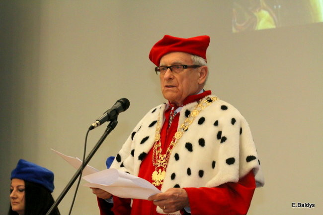 Wyższa Szkoła Humanistyczna rozpoczęła nowy rok akademicki (zdjęcia)