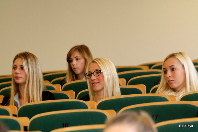 Wyższa Szkoła Humanistyczna rozpoczęła nowy rok akademicki (zdjęcia)