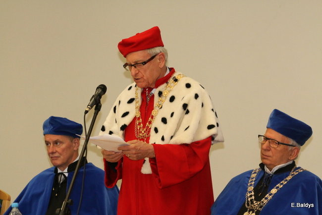 Wyższa Szkoła Humanistyczna rozpoczęła nowy rok akademicki (zdjęcia)