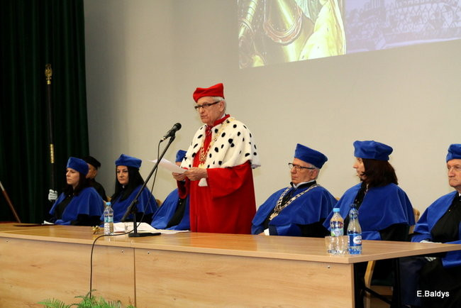 Wyższa Szkoła Humanistyczna rozpoczęła nowy rok akademicki (zdjęcia)