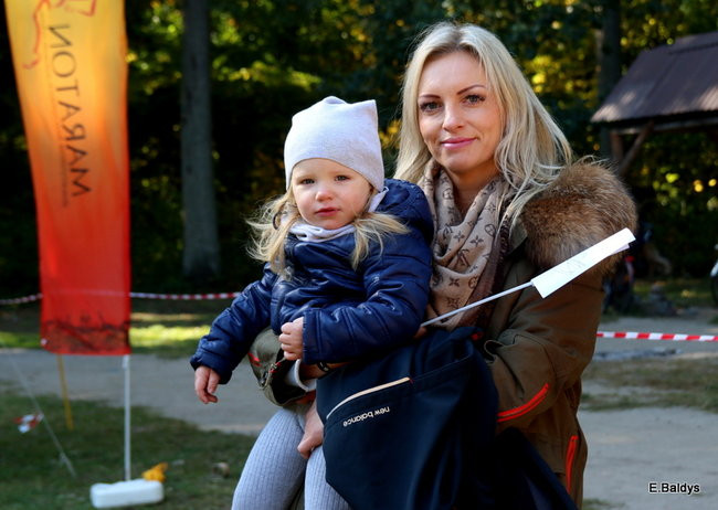 Rodzinne bieganie w Karczmie Borowej (zdjęcia)