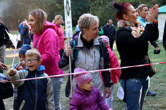 Rodzinne bieganie w Karczmie Borowej (zdjęcia)