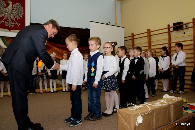 Zostali uczniami Szkoły Podstawowej w Osiecznej (zdjęcia)