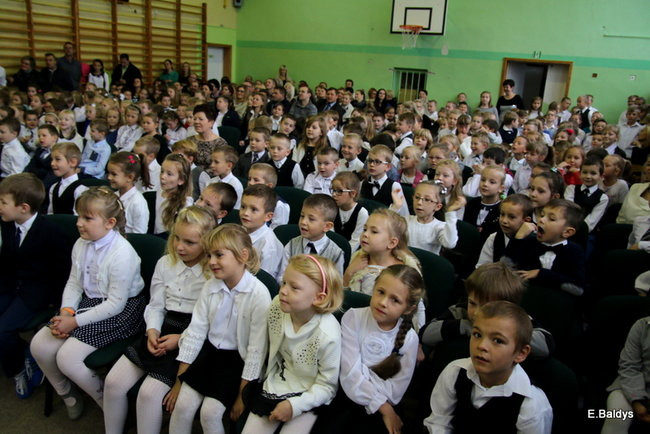Zostali uczniami Szkoły Podstawowej w Osiecznej (zdjęcia)