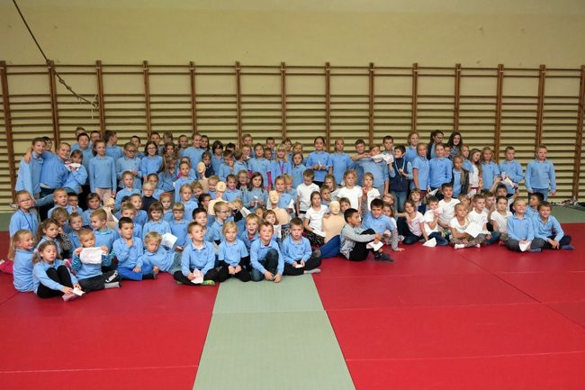 Mali specjaliści od ratowania ludzi (zdjęcia i wideo)