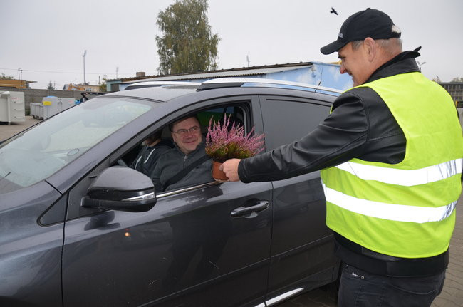 Wrzosy dla gości nowego PSZOK-a (zdjęcia)