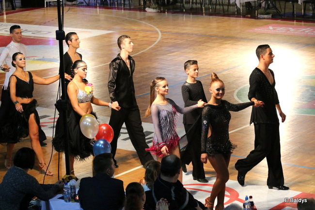 Widowiskowe tańce w Trapezie (zdjęcia)