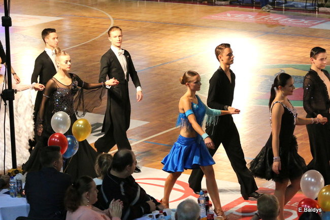 Widowiskowe tańce w Trapezie (zdjęcia)