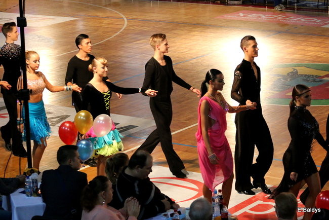 Widowiskowe tańce w Trapezie (zdjęcia)