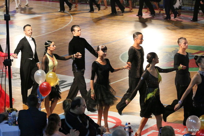 Widowiskowe tańce w Trapezie (zdjęcia)