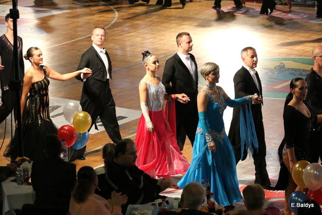 Widowiskowe tańce w Trapezie (zdjęcia)