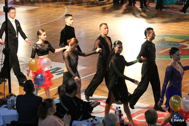 Widowiskowe tańce w Trapezie (zdjęcia)