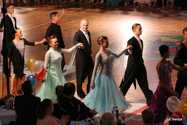 Widowiskowe tańce w Trapezie (zdjęcia)