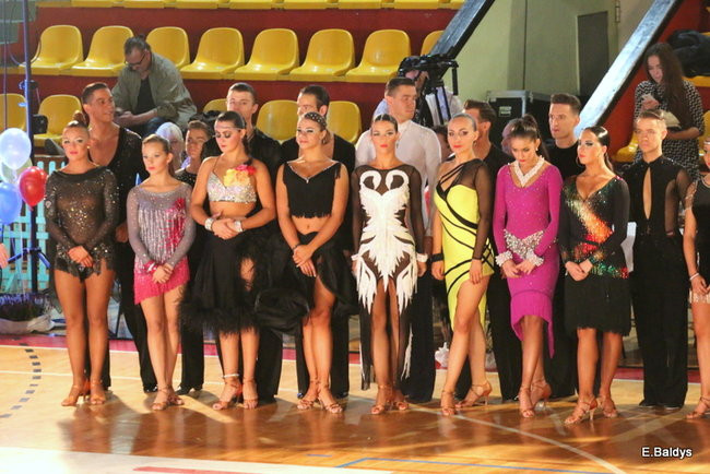 Widowiskowe tańce w Trapezie (zdjęcia)