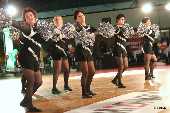 Widowiskowe tańce w Trapezie (zdjęcia)