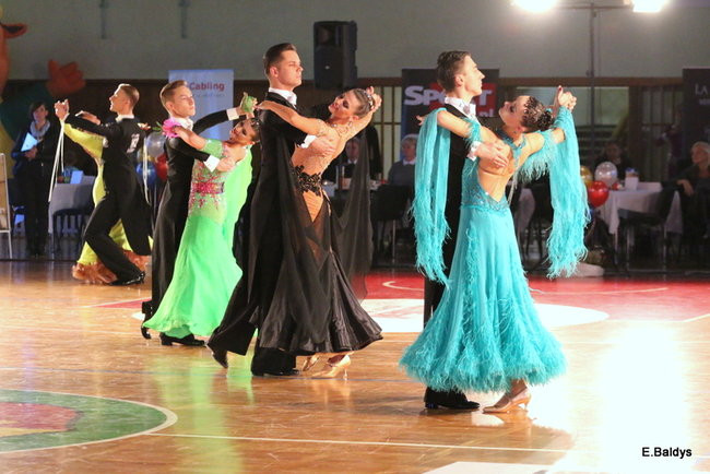 Widowiskowe tańce w Trapezie (zdjęcia)