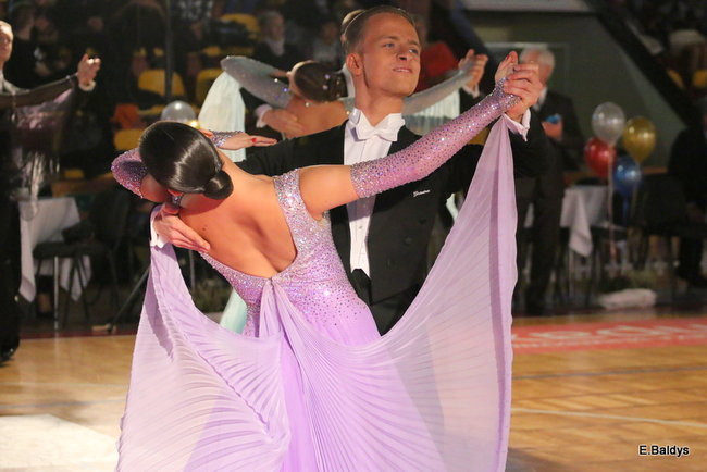 Widowiskowe tańce w Trapezie (zdjęcia)