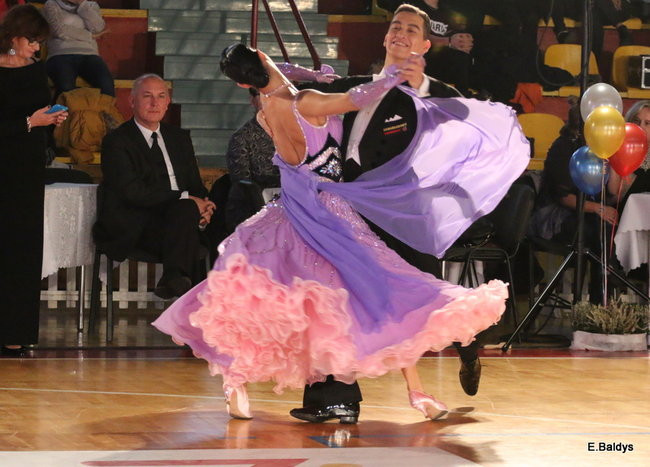 Widowiskowe tańce w Trapezie (zdjęcia)