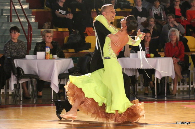 Widowiskowe tańce w Trapezie (zdjęcia)