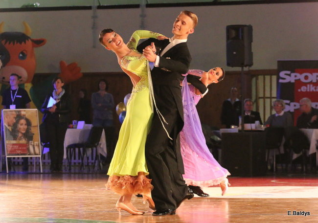 Widowiskowe tańce w Trapezie (zdjęcia)