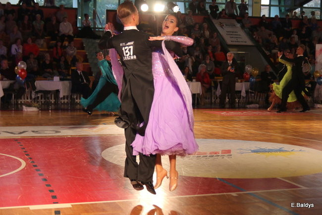 Widowiskowe tańce w Trapezie (zdjęcia)