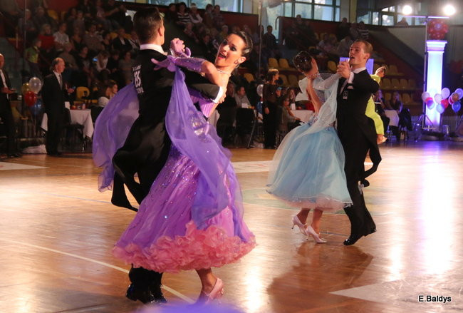 Widowiskowe tańce w Trapezie (zdjęcia)