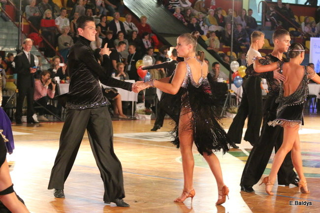 Widowiskowe tańce w Trapezie (zdjęcia)