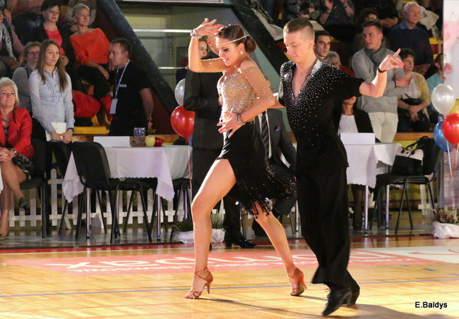 Widowiskowe tańce w Trapezie (zdjęcia)