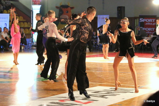 Widowiskowe tańce w Trapezie (zdjęcia)