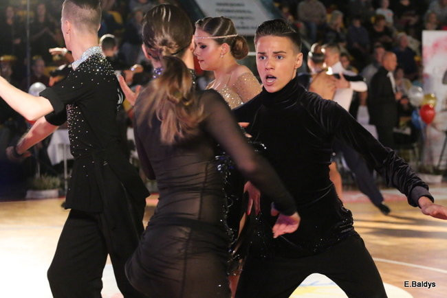 Widowiskowe tańce w Trapezie (zdjęcia)